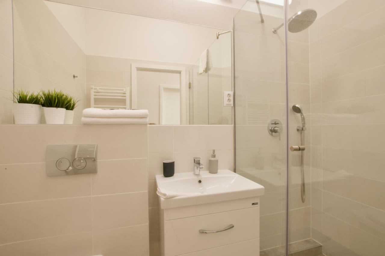 Europest Luxury Suites Βουδαπέστη Εξωτερικό φωτογραφία