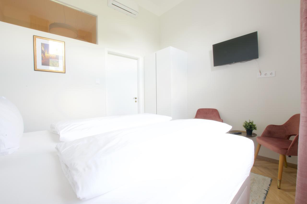 Europest Luxury Suites Βουδαπέστη Εξωτερικό φωτογραφία